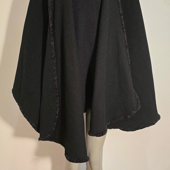 Fine soft wool wrap - Picture 3 of 5